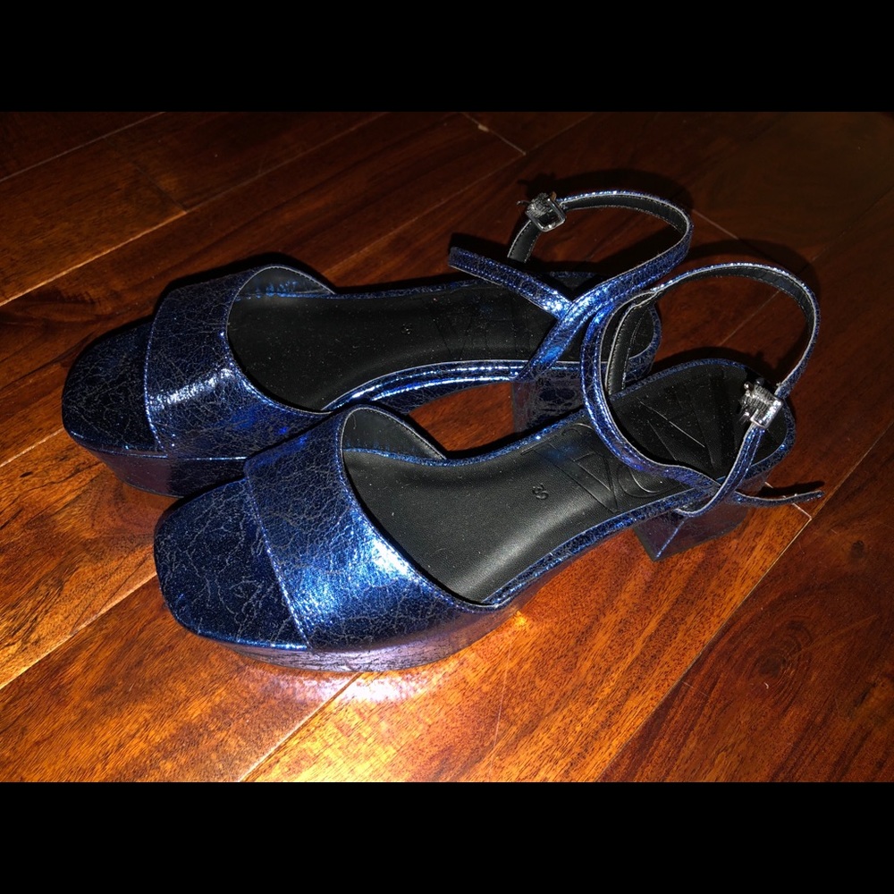STUNNING blue zara sandals